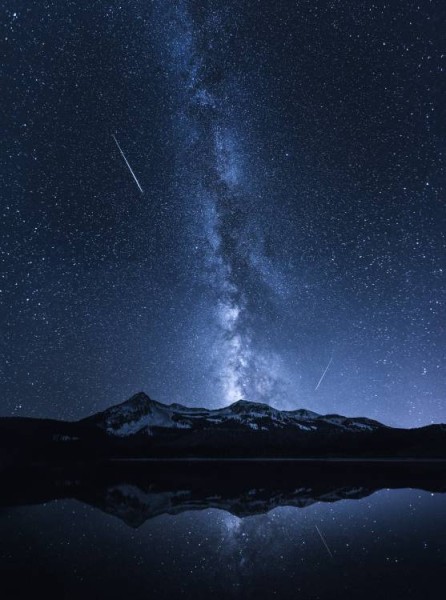 Reflexionen der Galaxien